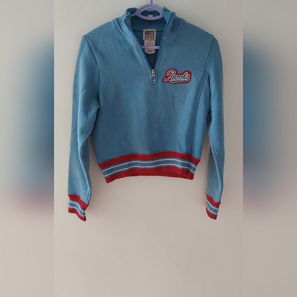 ROOTS sweatshirt for women